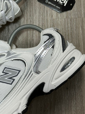 TÊNIS NB 530 - WHITE SILVER