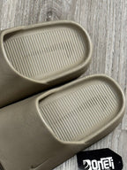 CHINELO SLIDE NK CALM - BEGE