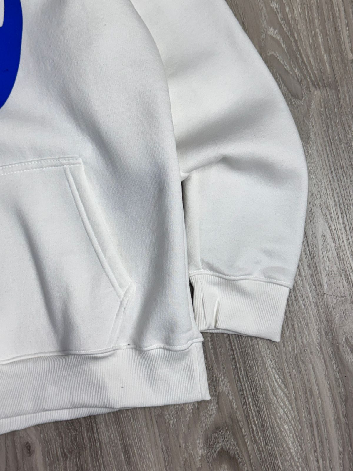 MOLETOM CANGURU CHAMPION BIG LOGO - OFFWHITE