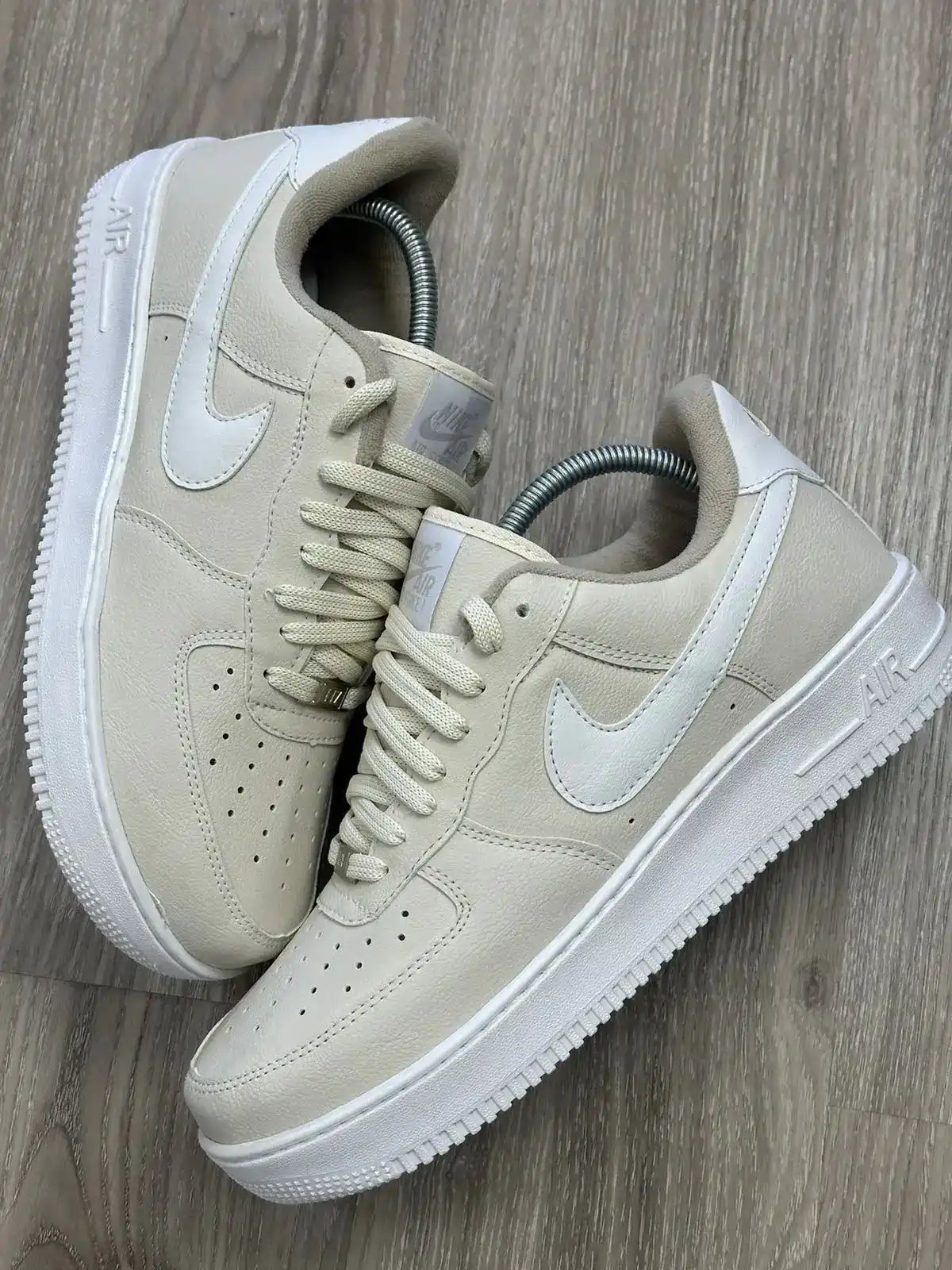 TÊNIS NK AIR FORCE 1 - OFFWHITE
