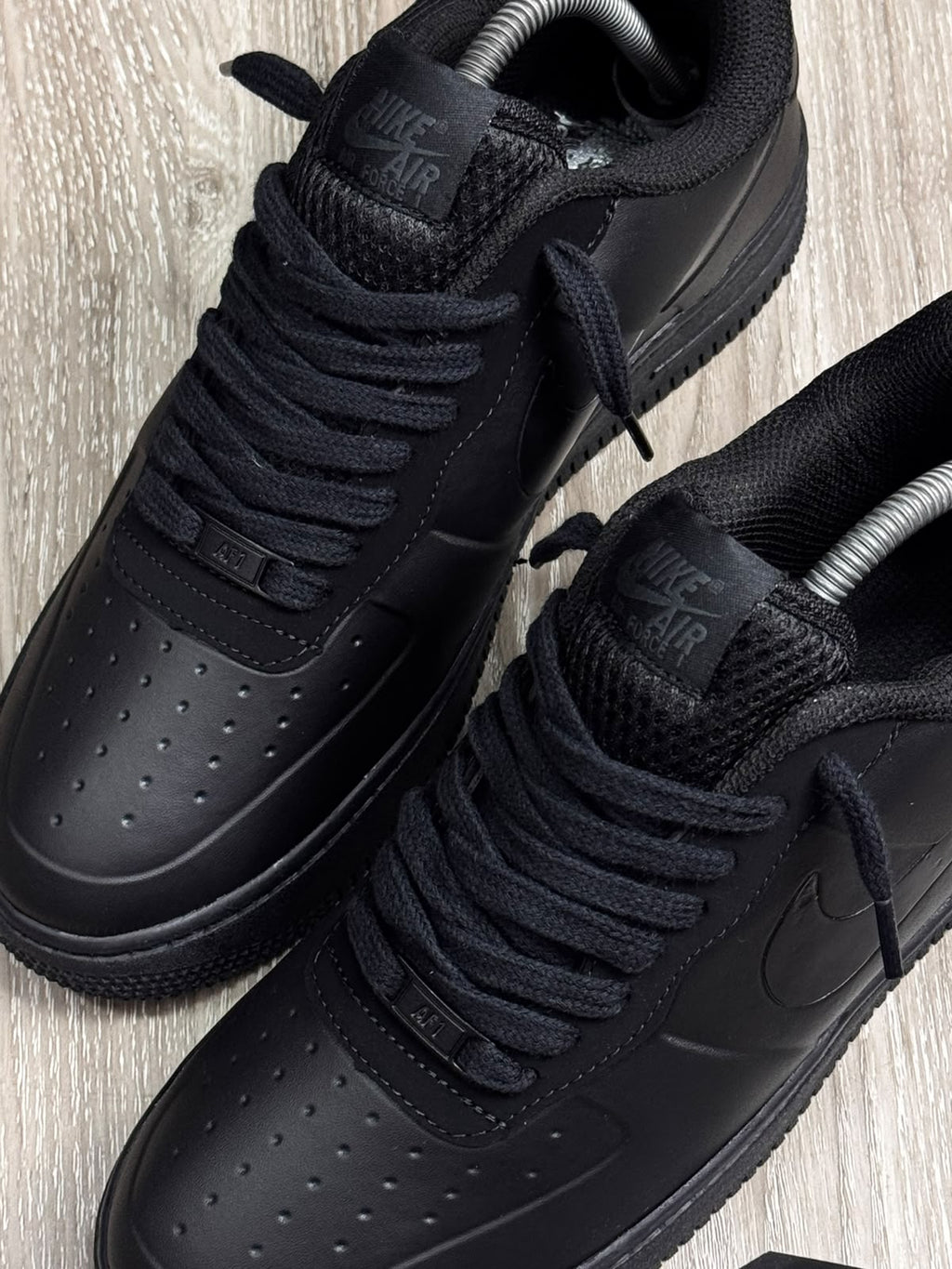 TÊNIS NK FORCE 1 - TRIPLE BLACK SHINE
