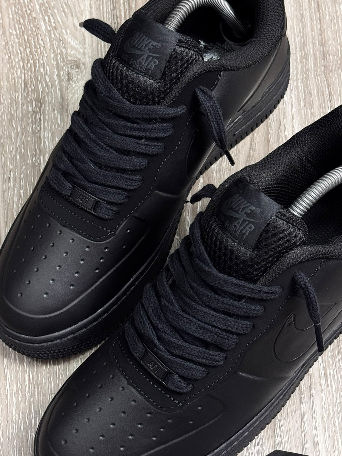 TÊNIS NK FORCE 1 - TRIPLE BLACK SHINE
