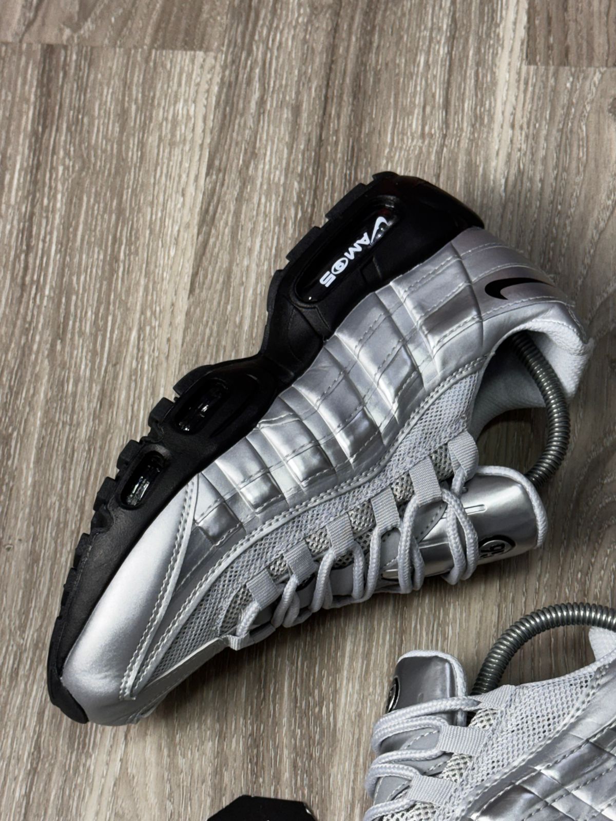 TÊNIS NK AIR MAX 95 TOTAL 90  - CINZA