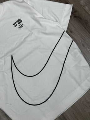 CAMISETA OVERSIZED NK BIG SWOOSH - OFFWHITE