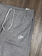 CALÇA MOLETOM NK CLUB RETA - CINZA