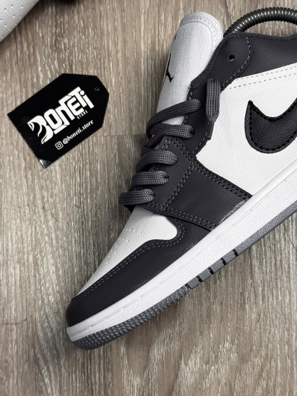 TÊNIS NK JORDAN 1 - GREY