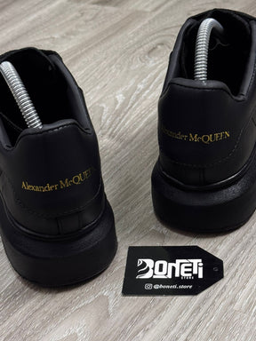 TÊNIS MCQUEEN COURO - PRETO