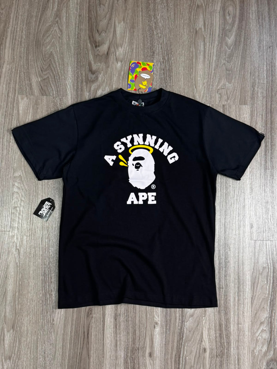 CAMISETA BAPE X SPOTIFY X SYNA - PRETA