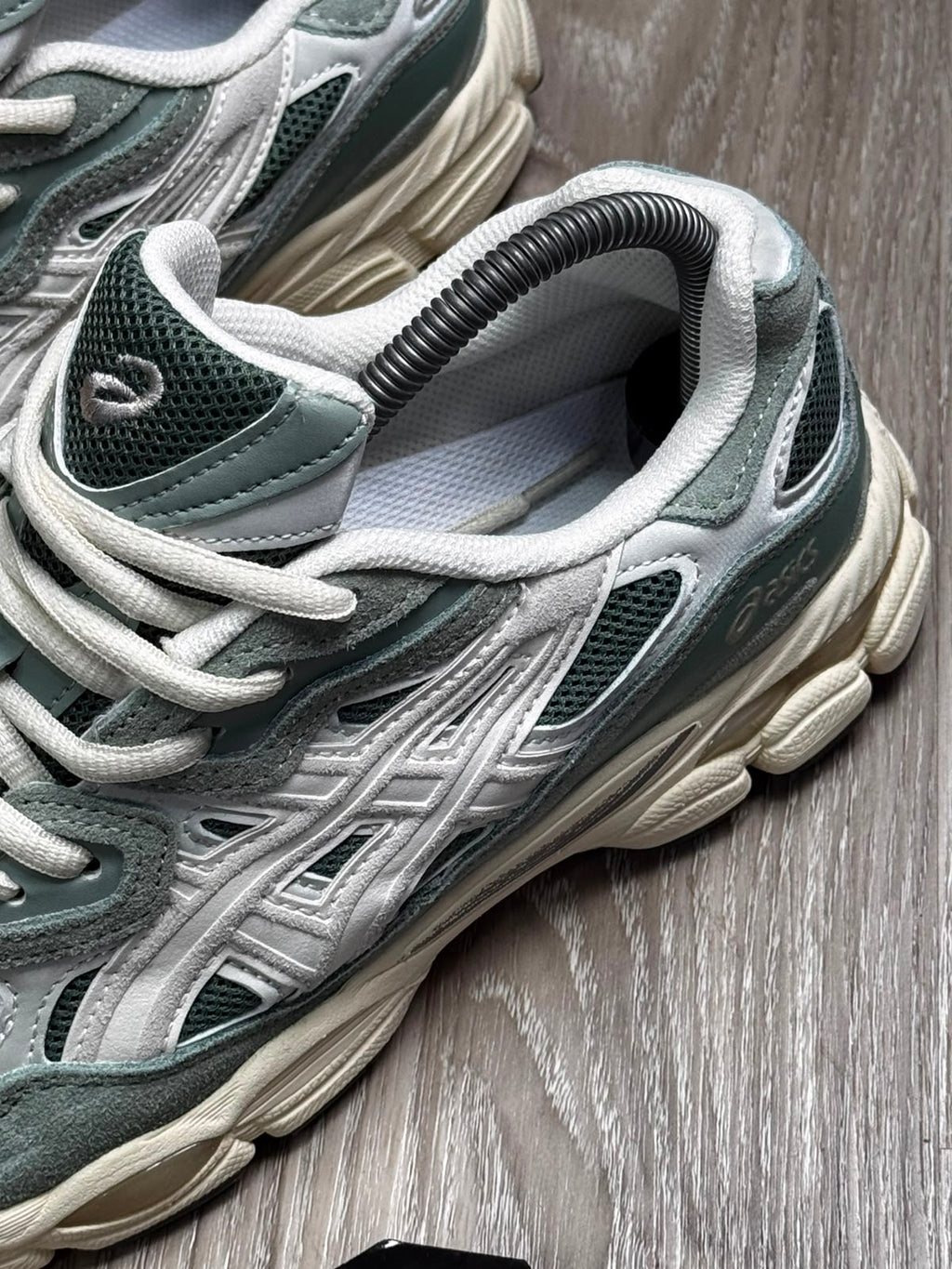 TÊNIS ASICS GEL NYC - GREEN