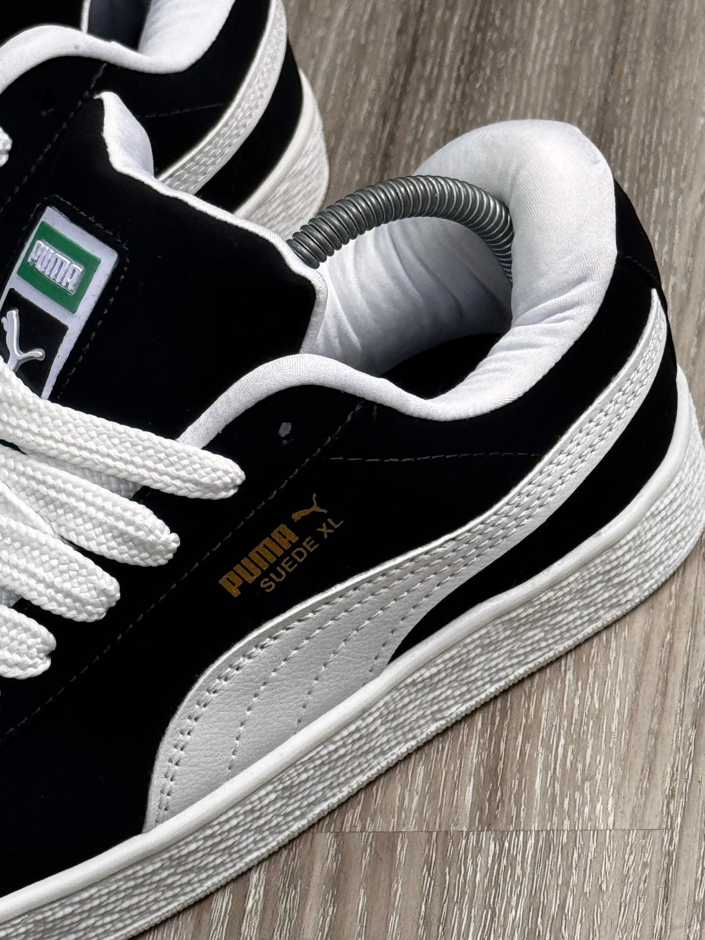 TÊNIS PM SUEDE CAMURÇA - PRETO/BRANCO