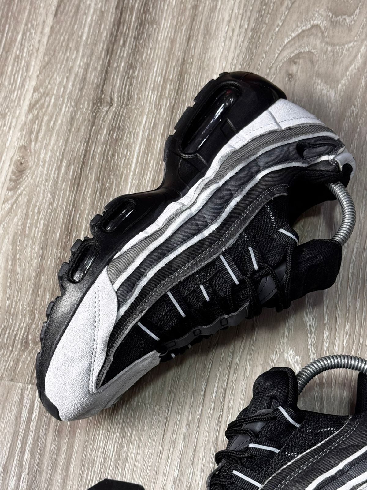 TÊNIS NK AIR MAX 95 X COMME DES GARÇONS - CINZA E PRETO