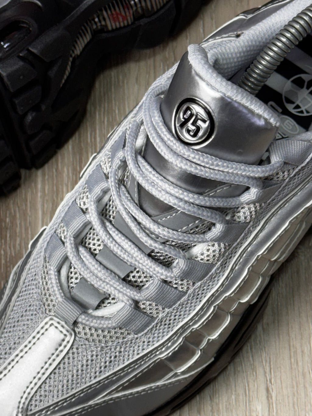 TÊNIS NK AIR MAX 95 TOTAL 90  - CINZA