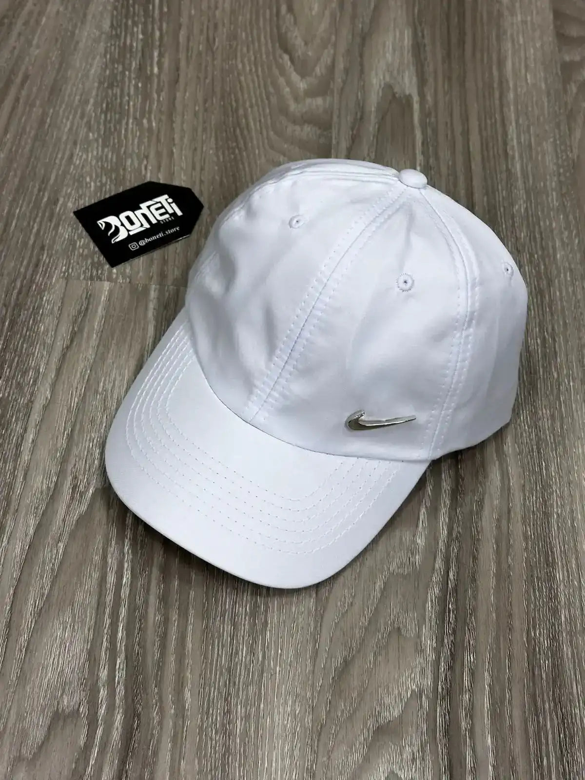BONÉ NK SWOOSH METAL - BRANCO
