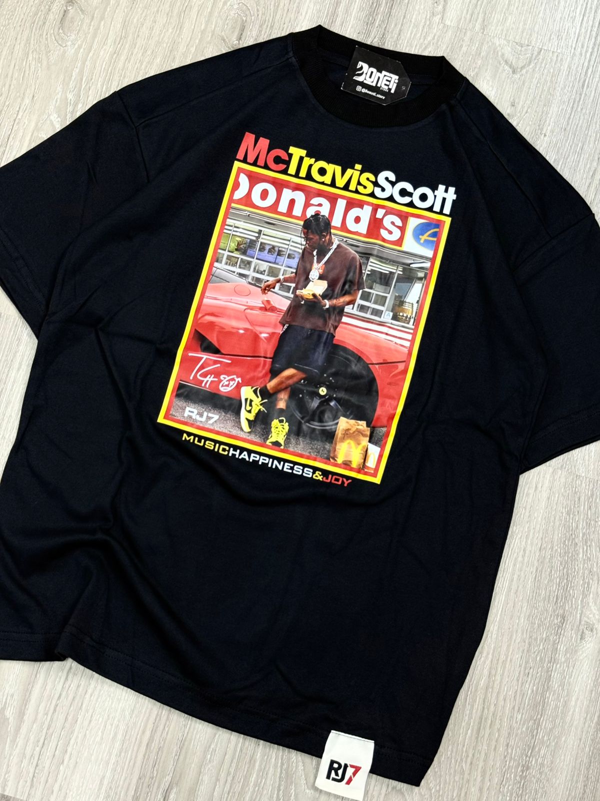 CAMISETA OVERSIZED RJ7 TRAVIS DONALDS - PRETA