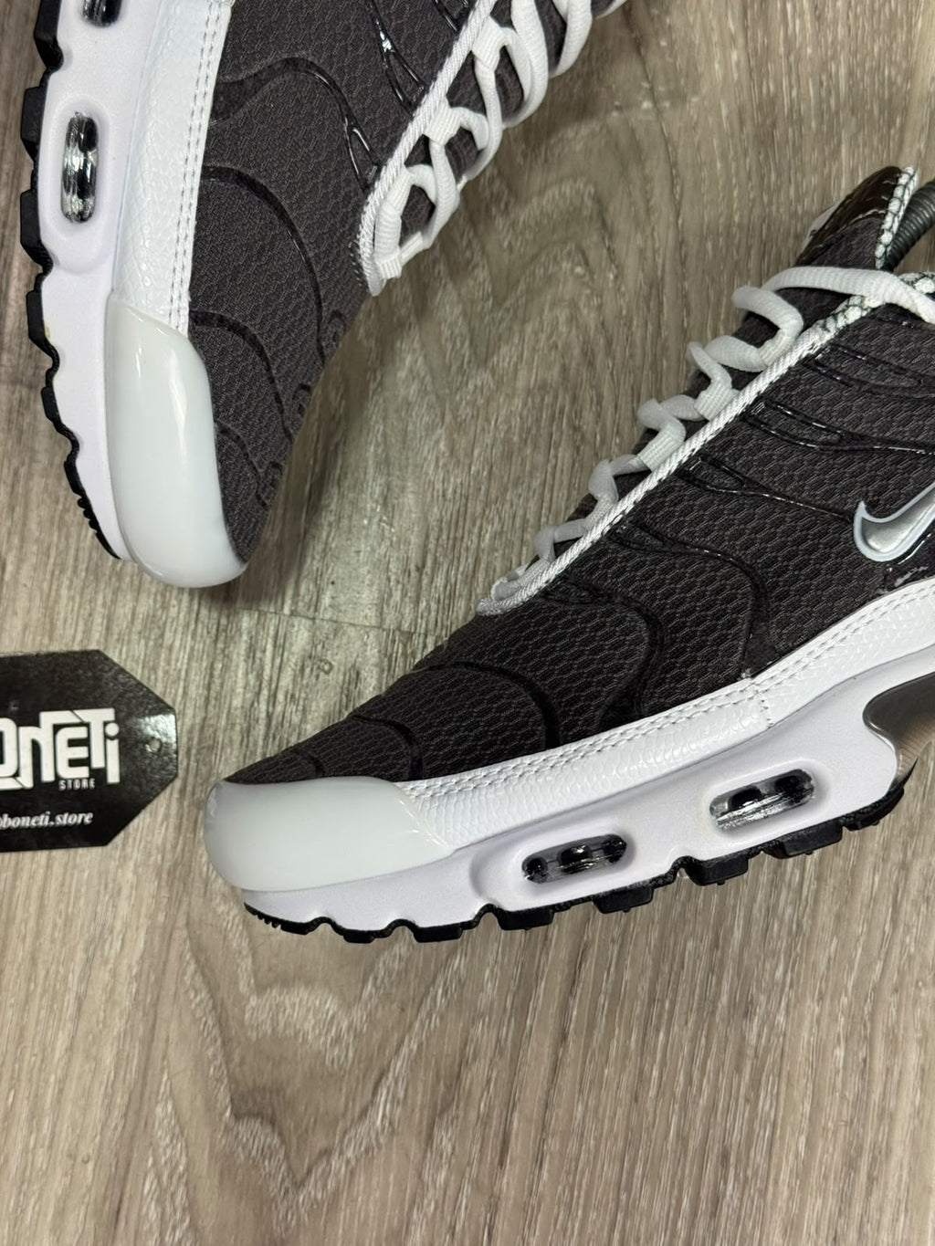 TÊNIS NK AIR MAX PLUS TN - SNAKE SKIN GREY