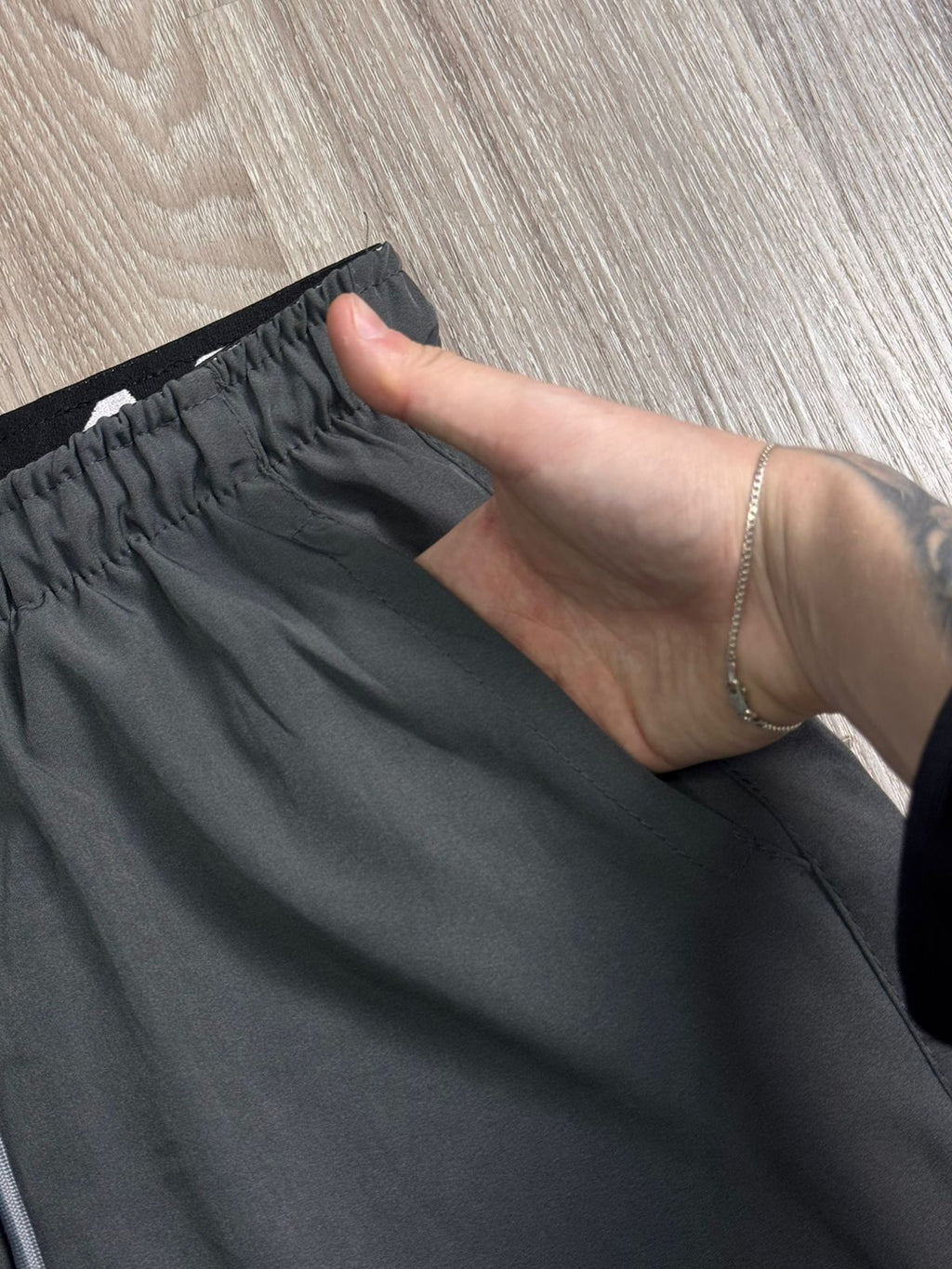 SHORTS TACTEL NK TRAINING - CINZA