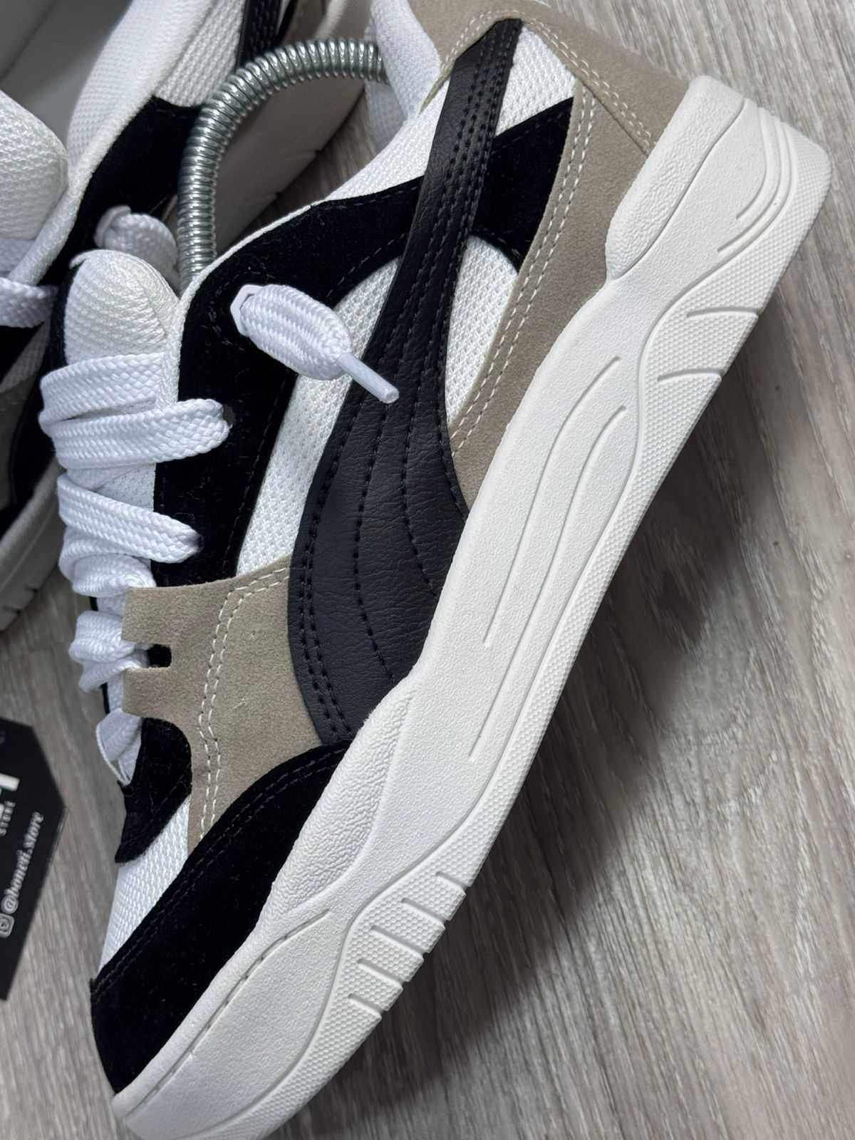 TÊNIS PM 180 - PRETO CAQUI