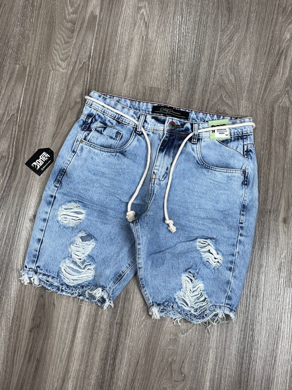 SHORTS JEANS CLARO RASGO CITY DENIM - 619