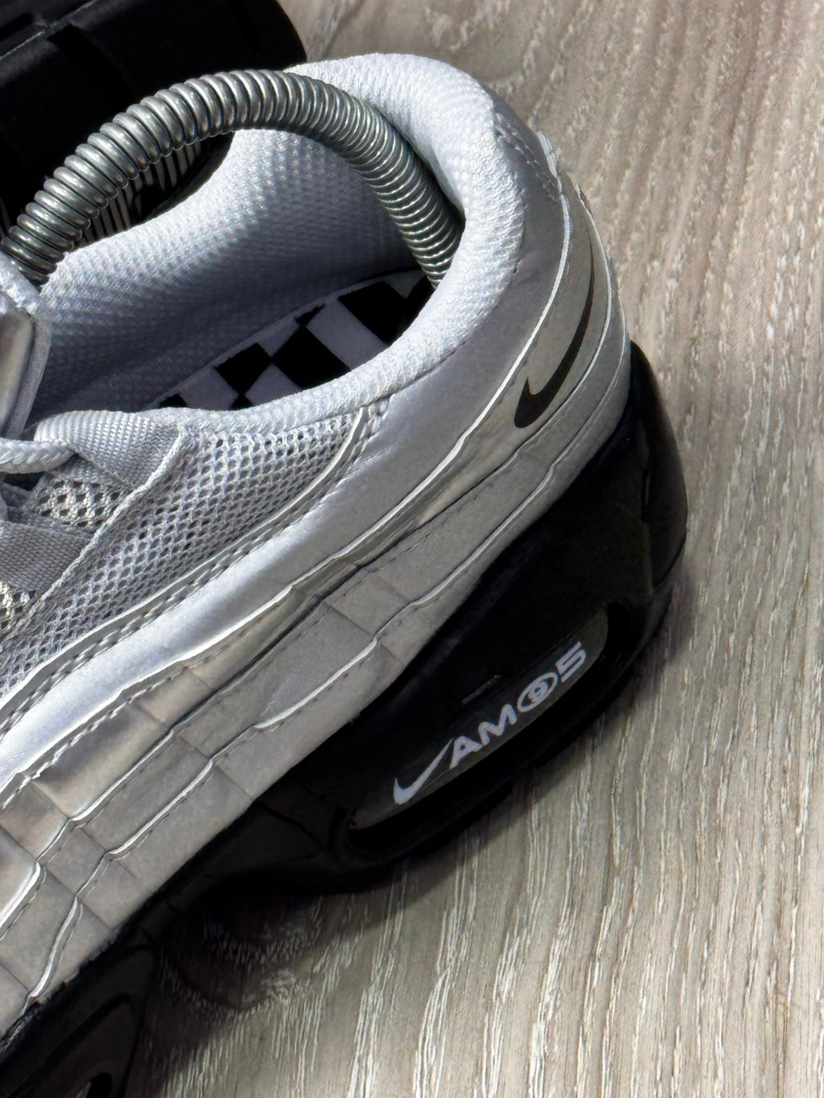 TÊNIS NK AIR MAX 95 TOTAL 90  - CINZA