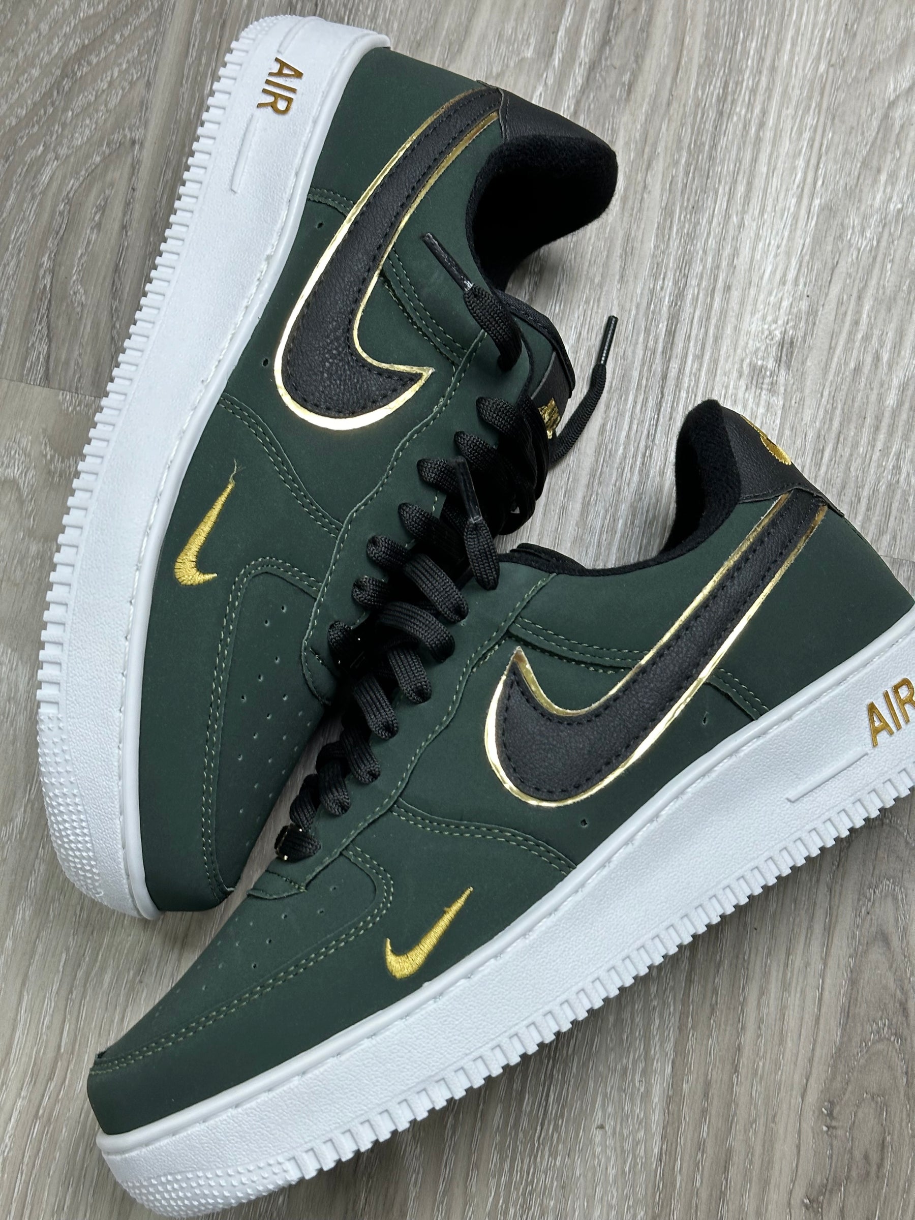 TÊNIS NK AIR FORCE 1 - VERDE MILITAR