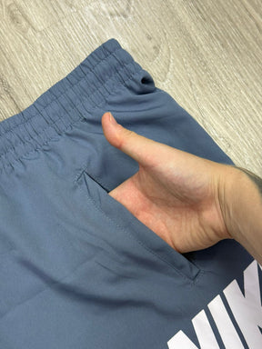 SHORTS TACTEL NK ICON - AZUL PETRÓLEO