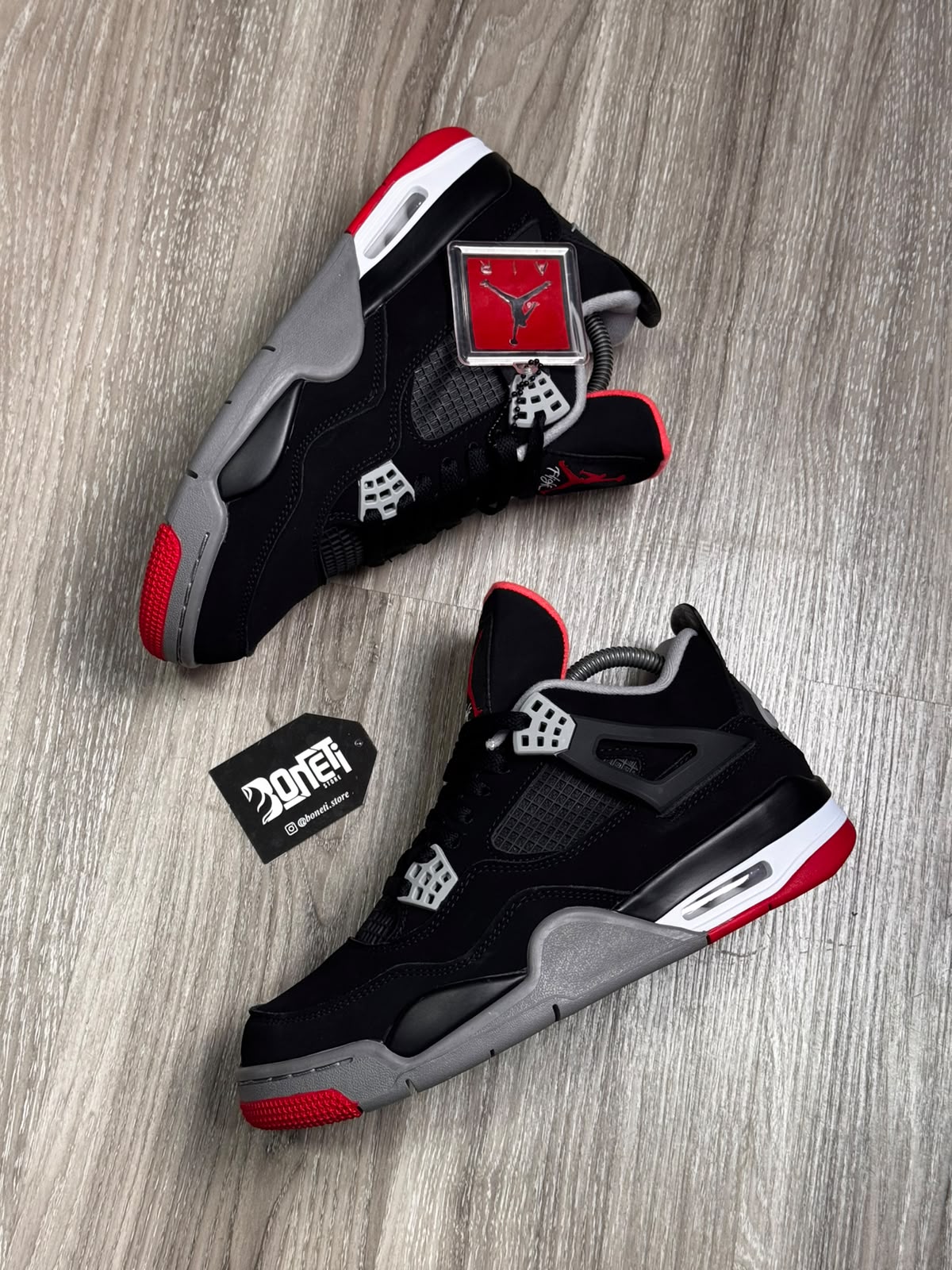 TÊNIS NK JORDAN 4 - BRED