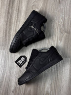 TÊNIS NK JORDAN 1 - ALL BLACK
