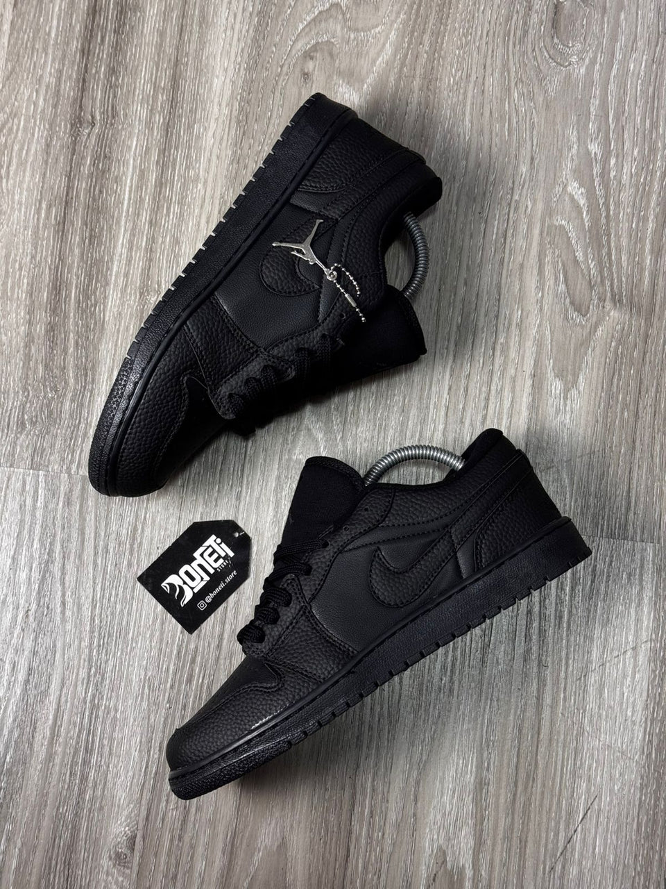 TÊNIS NK JORDAN 1 - ALL BLACK