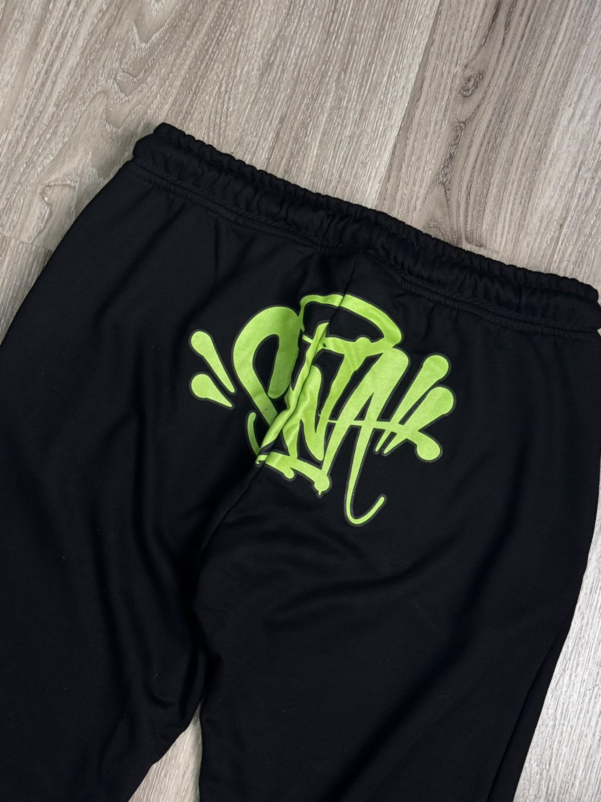 CONJUNTO SYNA WORLD WINTER MOLETOM - BLACK GREEN