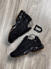 TÊNIS NK AIR MAX PLUS TN - BLACK GUM