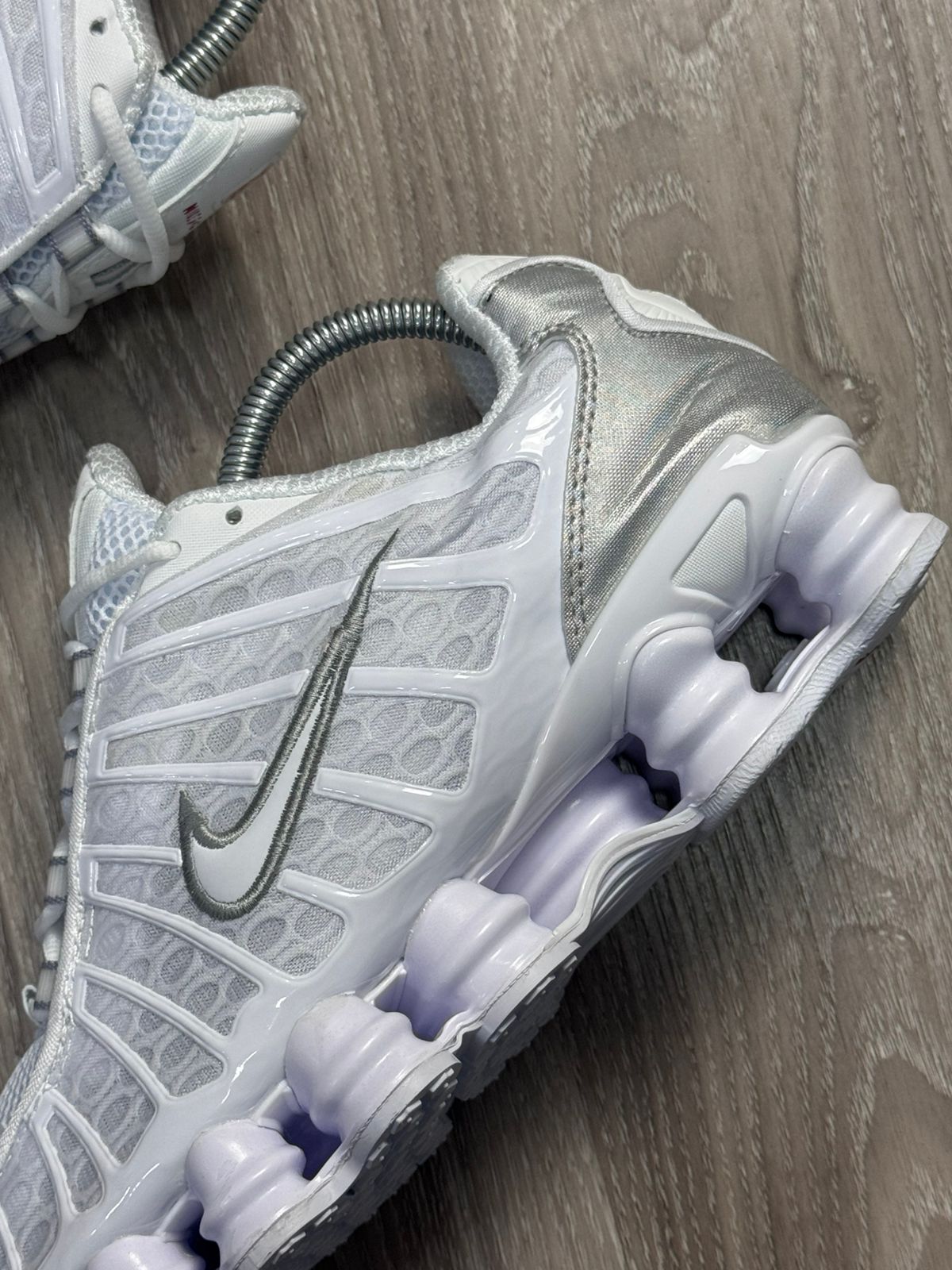 TÊNIS NK SHOX 12 MOLAS - TRIPLE WHITE