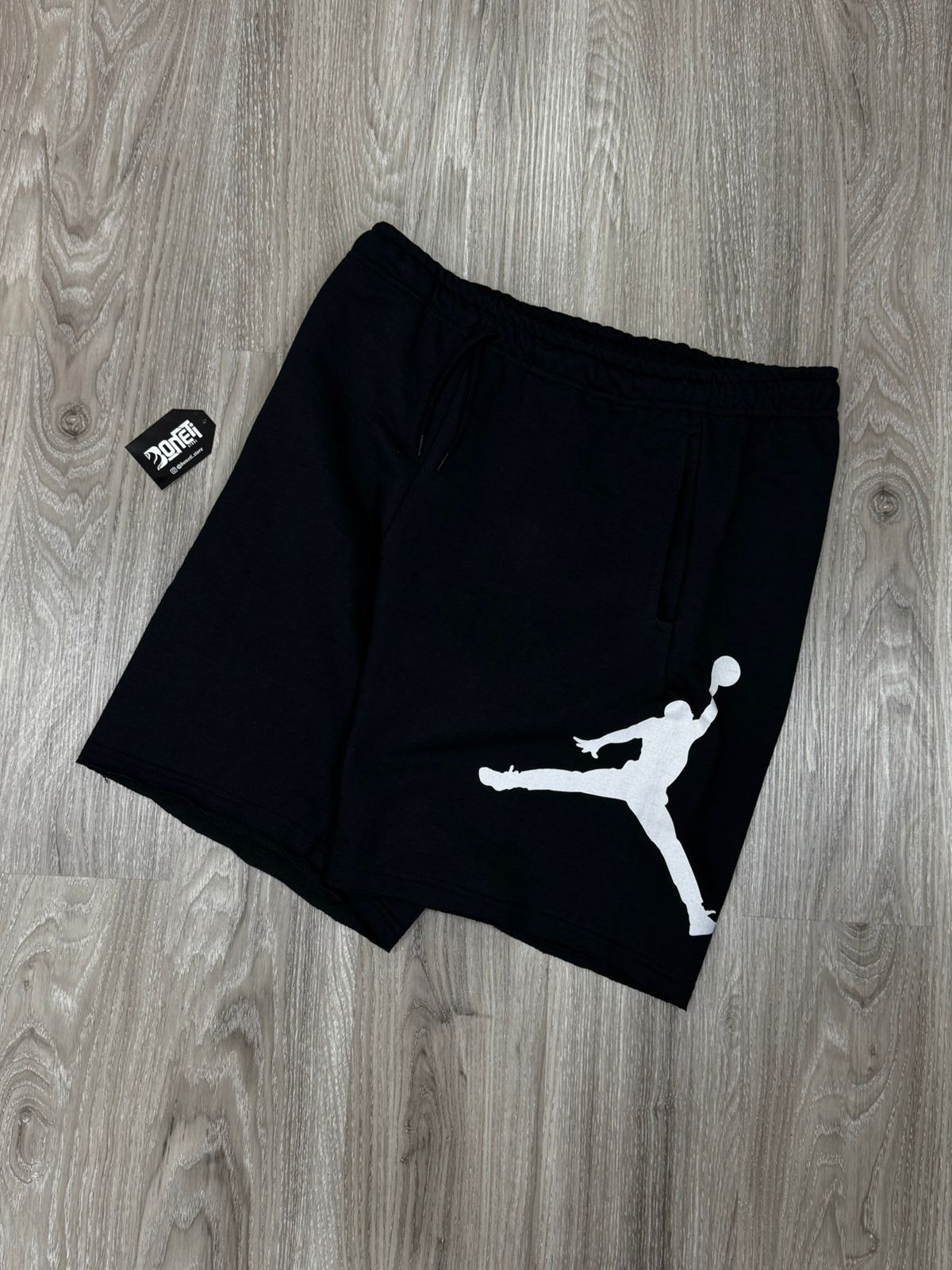 SHORTS MOLETOM JORDAN - PRETO