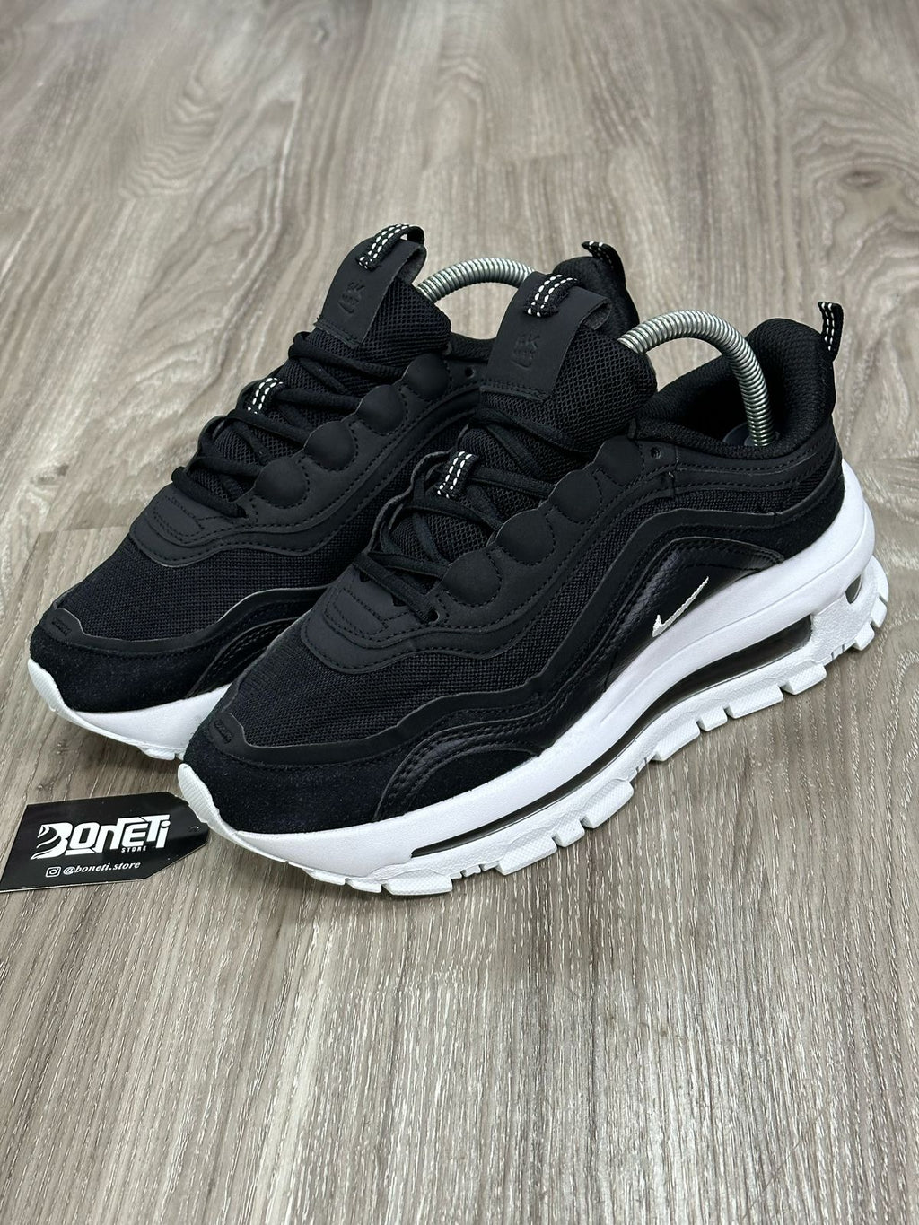 TÊNIS NK AIR MAX 97 FUTURA - PRETO E BRANCO