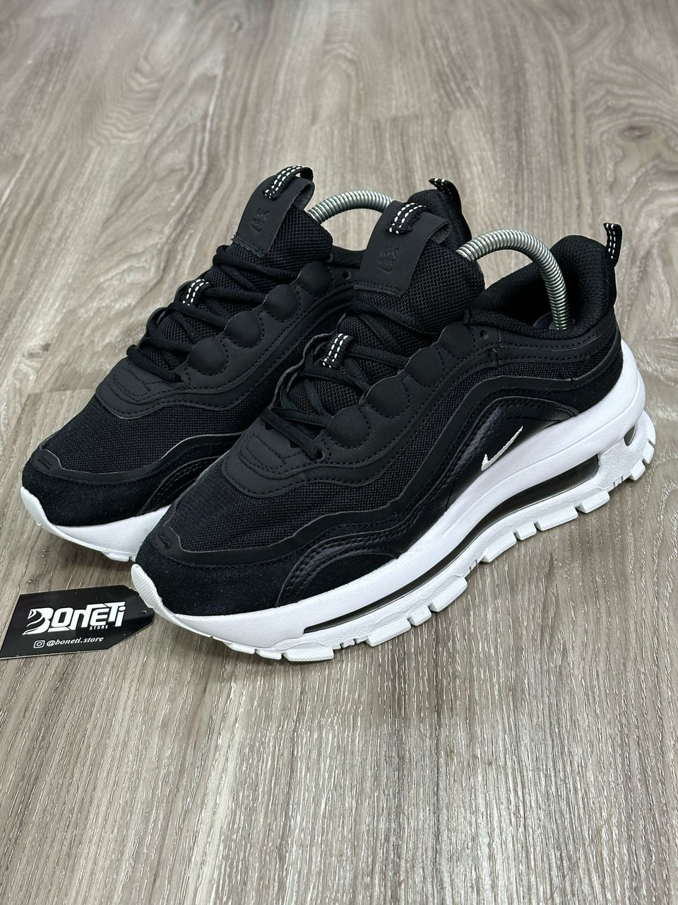 TÊNIS NK AIR MAX 97 FUTURA - PRETO E BRANCO