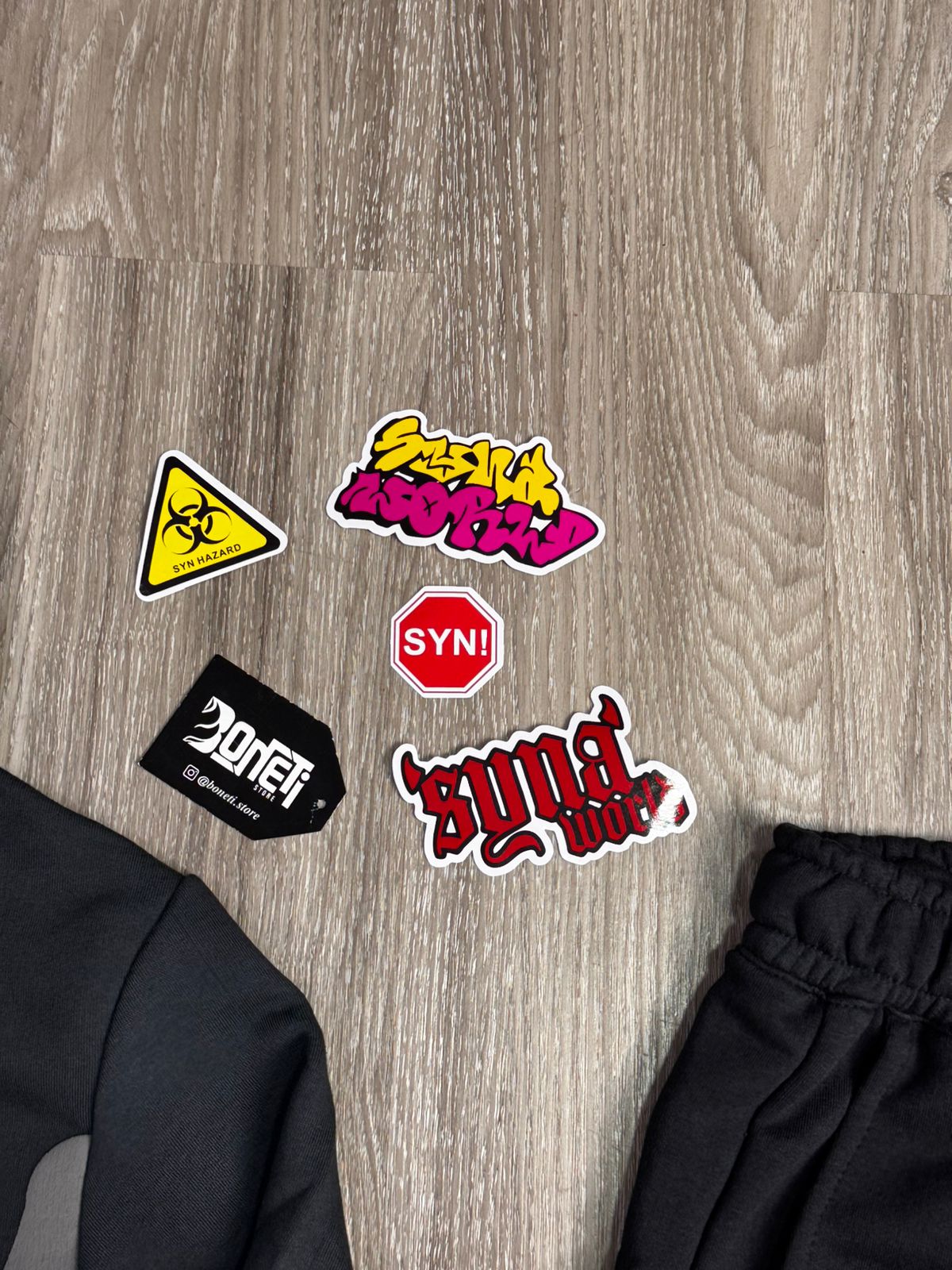 CONJUNTO SYNA WORLD MOLETOM - BLACK GREY