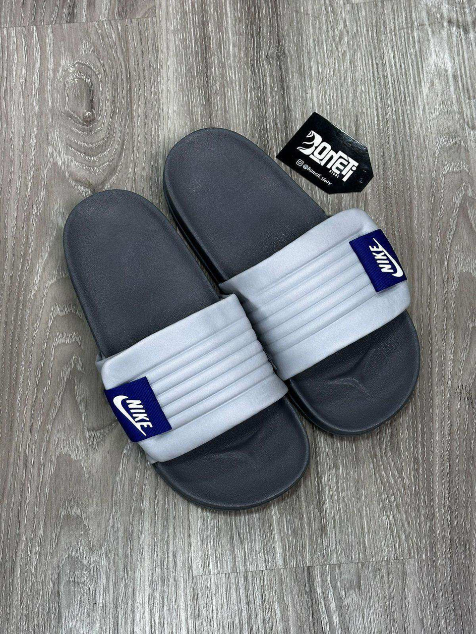 CHINELO SLIDE NK OFFCOURT - CINZA