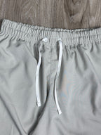 SHORTS TACTEL NK CLUB BORDADO - CINZA CLARO