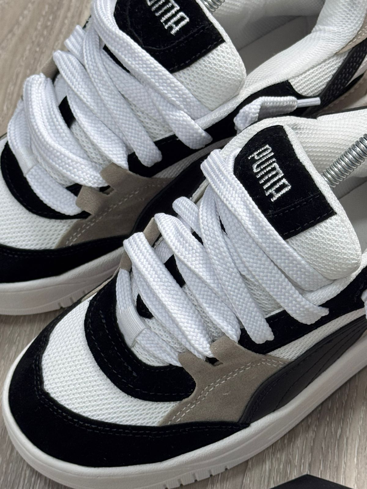 TÊNIS PM 180 - PRETO CAQUI