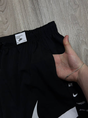 SHORTS TACTEL NK SWOOSH + JUST 25 - PRETO
