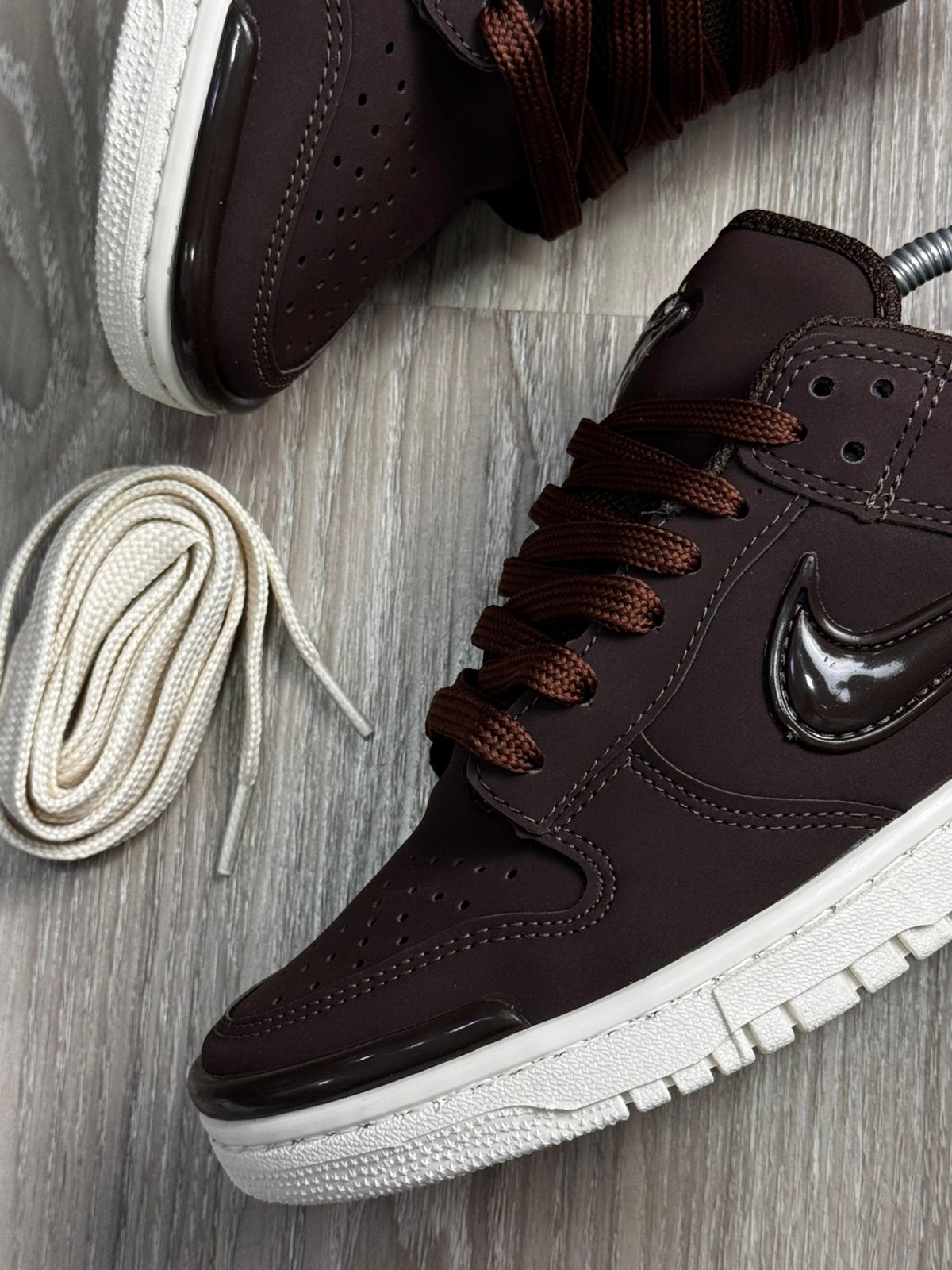 TÊNIS NK DUNK TWIST - MARROM