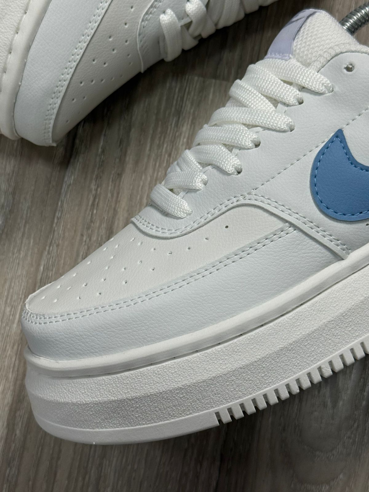 TÊNIS NK COURT VISION - GREY BLUE PINK