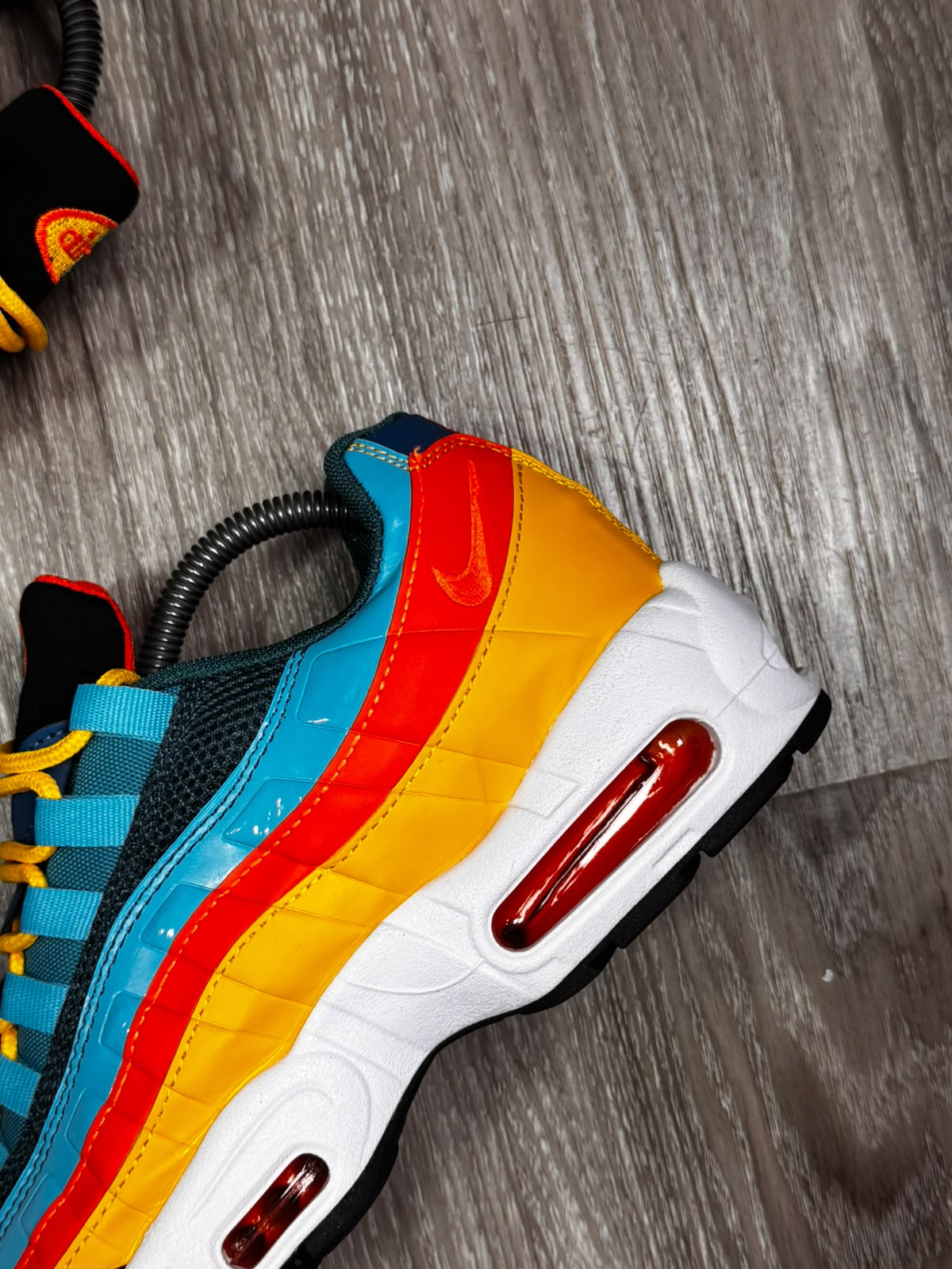TÊNIS NK AIR MAX 95 - FLASH CRIMSON LAGOON