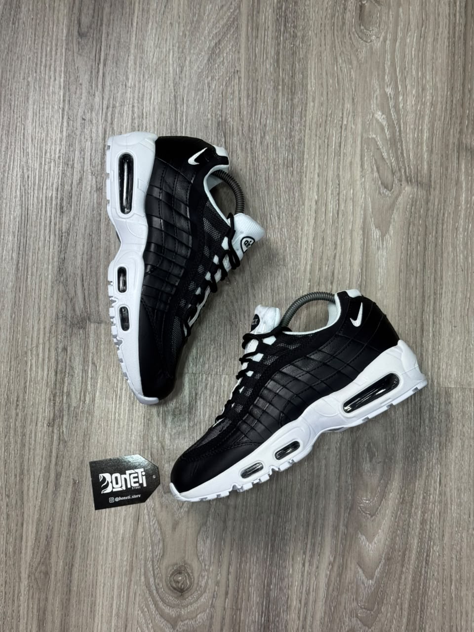 TÊNIS NK AIR MAX 95 - ESSENTIAL BLACK WHITE