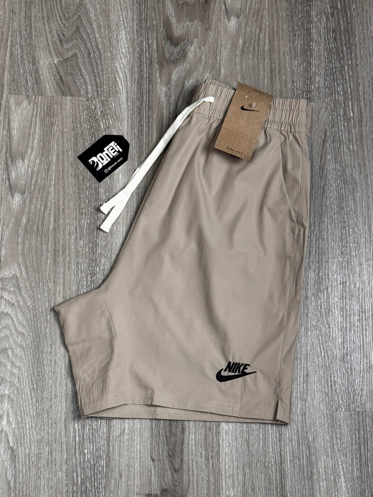SHORTS TACTEL NK CLUB BORDADO - CAQUI