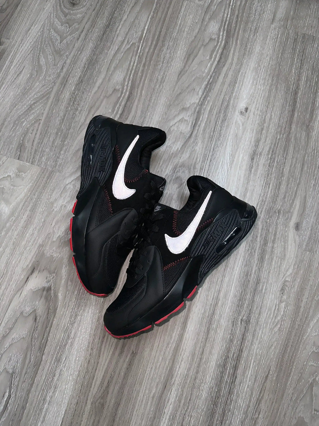TÊNIS NK AIR MAX EXCEE - PRETO/VERMELHO