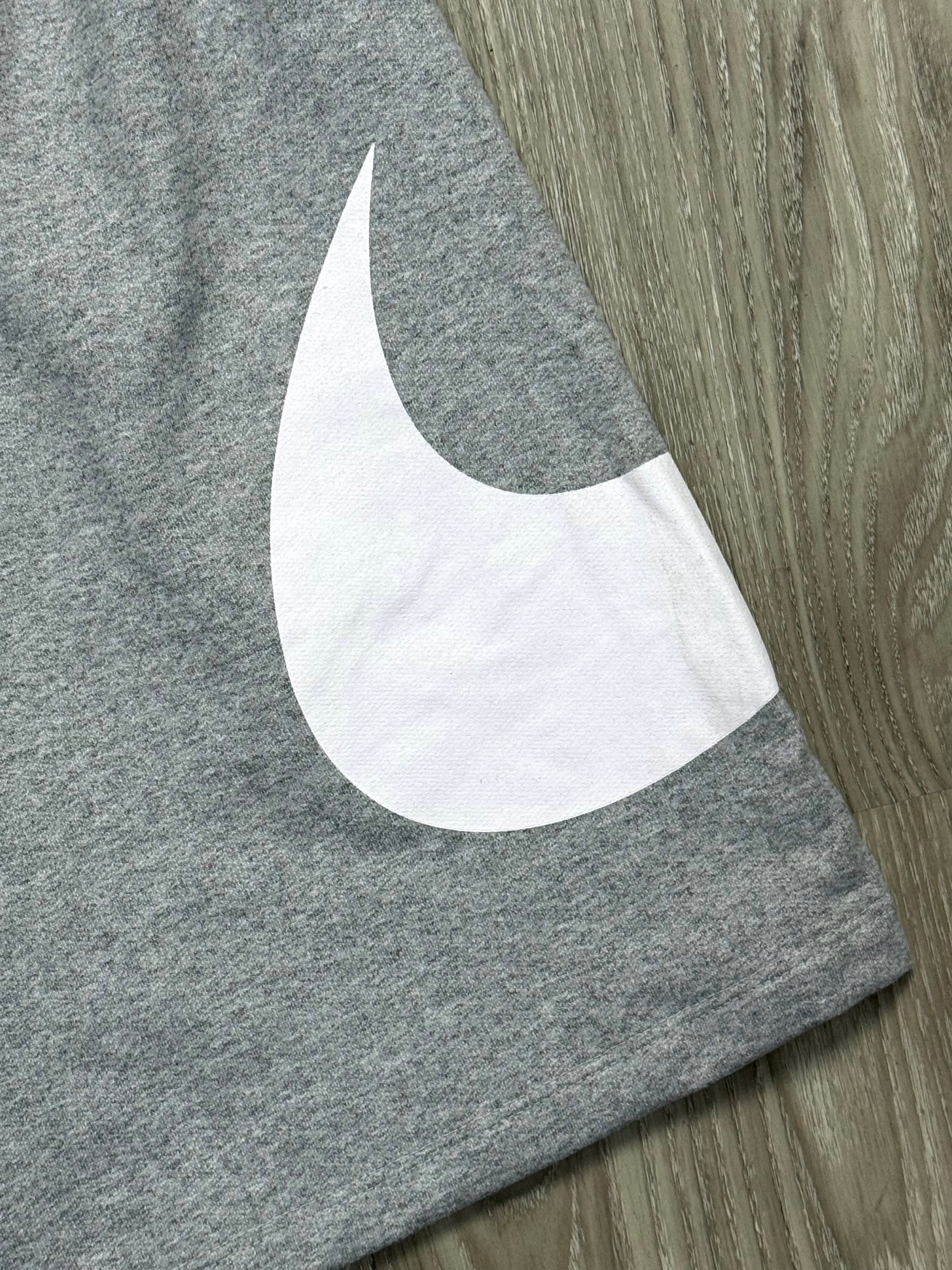 SHORTS MOLETOM NK BIG SWOOSH TM - CINZA