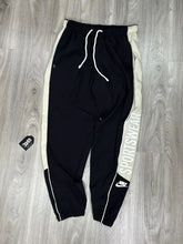 CALÇA WOVEN NK SPORTSWEAR - PRETA