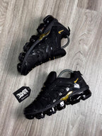 TÊNIS NK VAPORMAX PLUS - PRETO