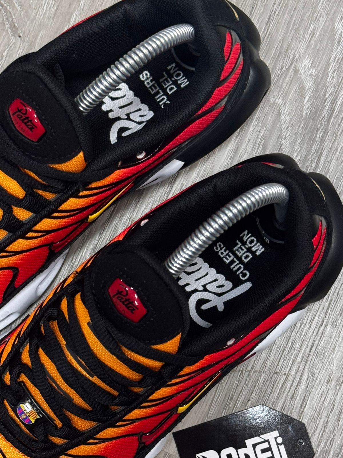 TÊNIS NK AIR MAX PLUS TN - BARÇA X PATTA