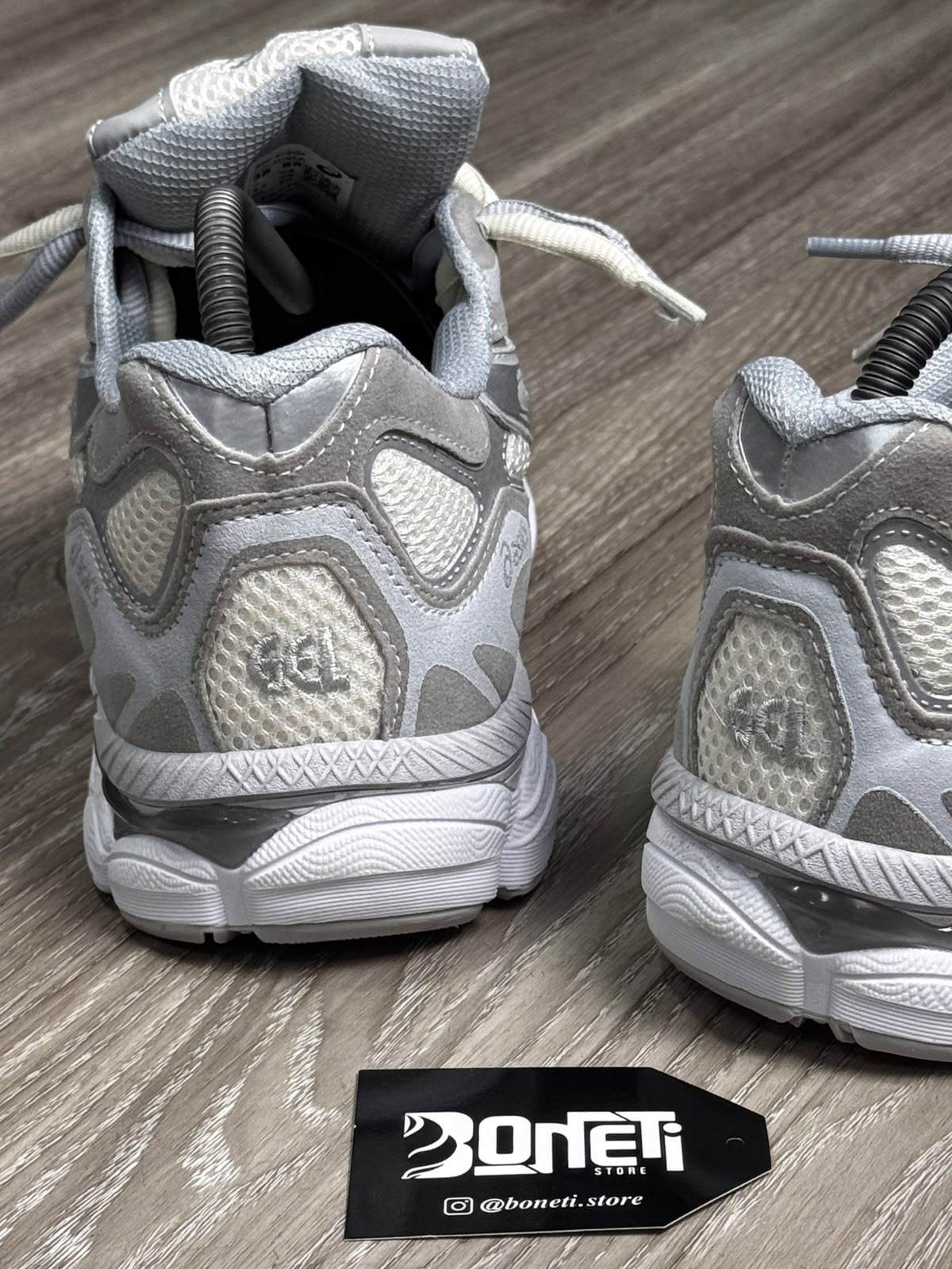 TÊNIS ASICS GEL NYC - WHITE GREY